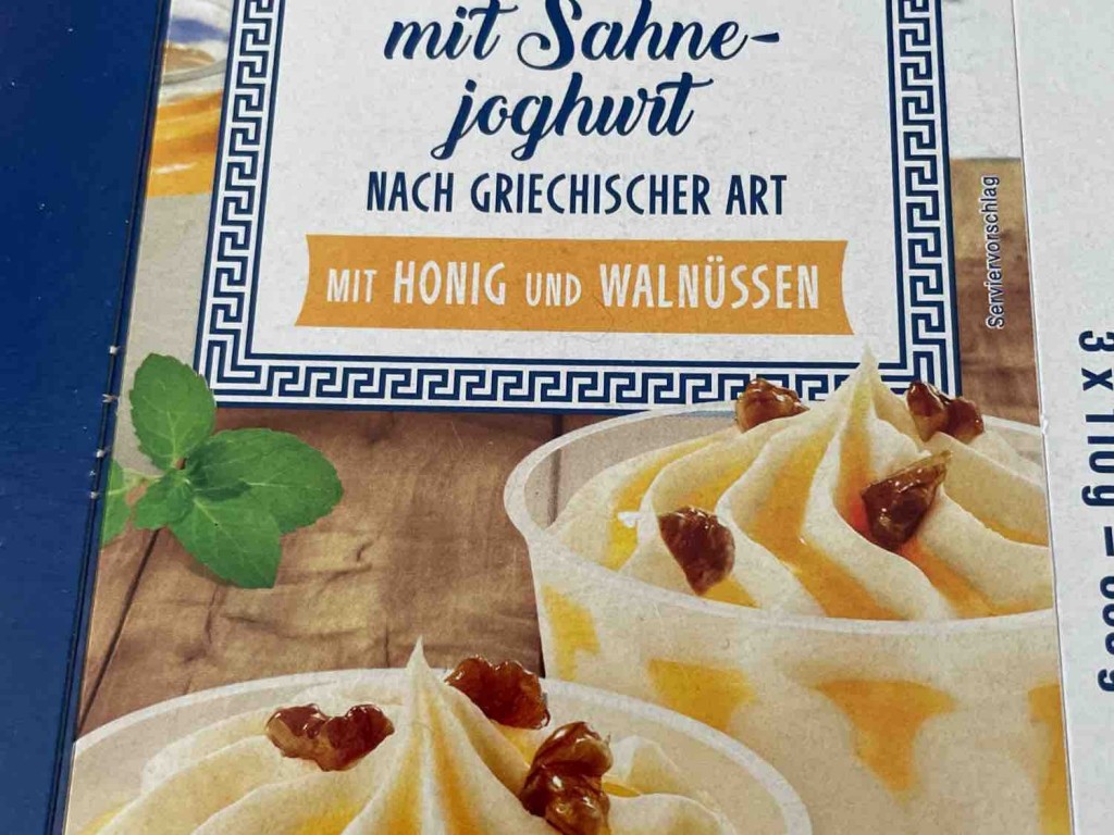 Eiscreme mit Sahne-Joghurt, Mit Honig und Walnüssen von Robky | Hochgeladen von: Robky
