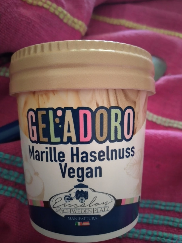 Geladoro Eis, Marille Haselnuss Vegan von Cctop123 | Hochgeladen von: Cctop123