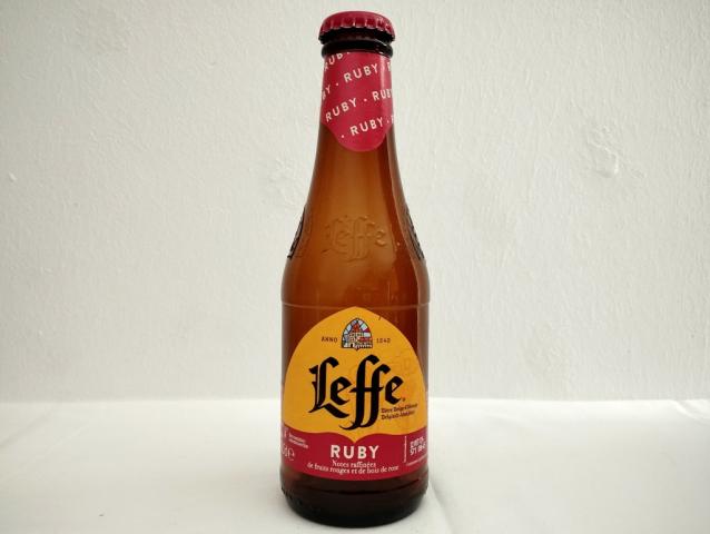 Leffe - Ruby: Anno 1240 | Hochgeladen von: micha66/Akens-Flaschenking