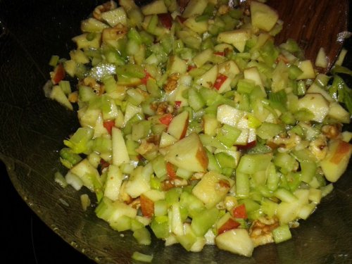 Sellerie-Apfel-Walnuss-Salat | Hochgeladen von: Volldurchgeknallt