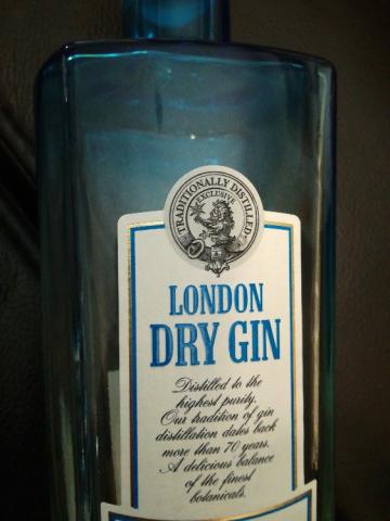 London Dry Gin von purpelstons | Hochgeladen von: purpelstons