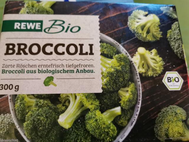 Broccoli by RoswithaWingel | Uploaded by: RoswithaWingel