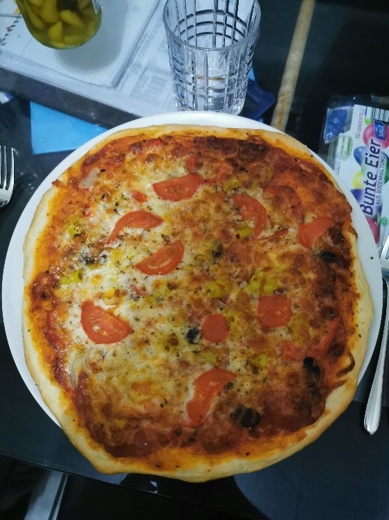 Pizza, Tomaten, Käse, Oliven, Mais von bellaluna | Hochgeladen von: bellaluna