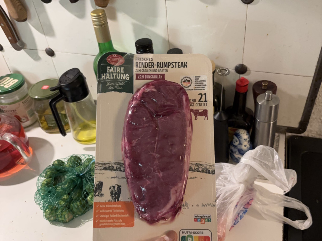 Hochgeladen von: sumimimimiii