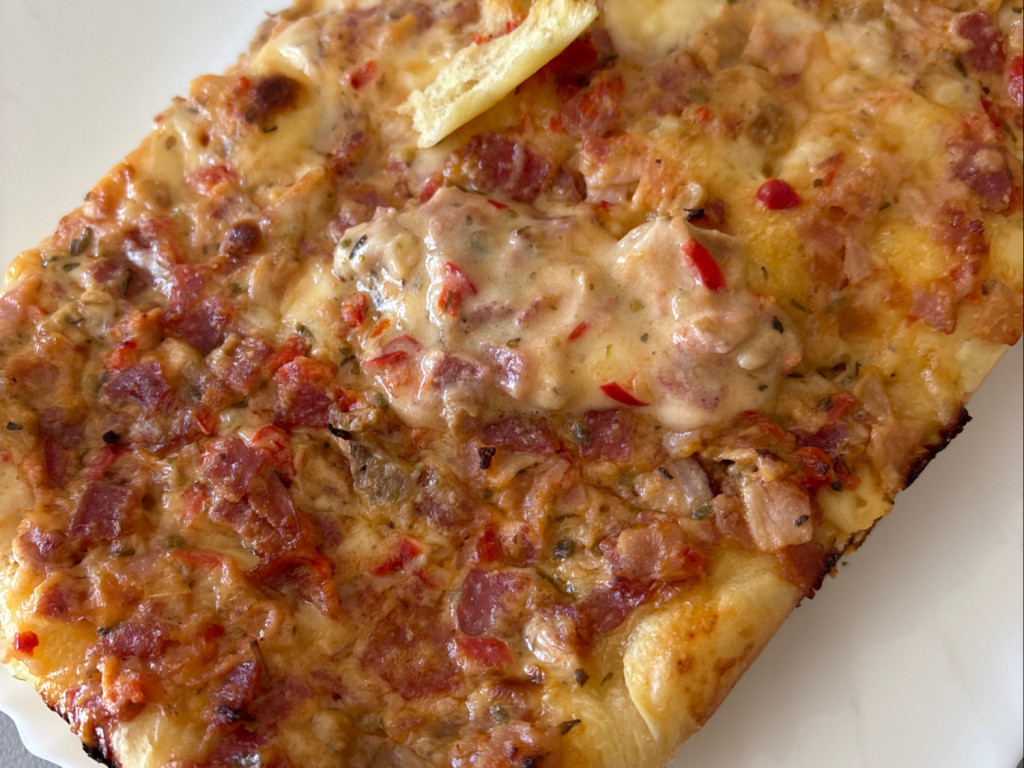 Pizza Selbstgebacken von Spektakulilla | Hochgeladen von: Spektakulilla Pizza Selbstgebacken von Spektakulilla | Hochgeladen von: Spektakulilla