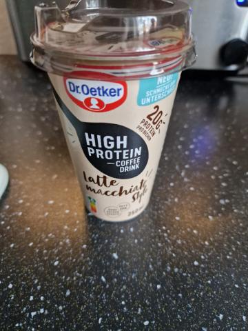 Dr.Oetker High Protein Coffee Drink Latte Macchiatto von ColeXio | Hochgeladen von: ColeXion