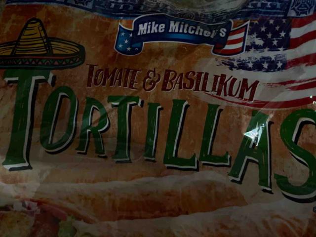 Tortillas, Tomate & Basilikum by CallMeMB | Hochgeladen von: CallMeMB