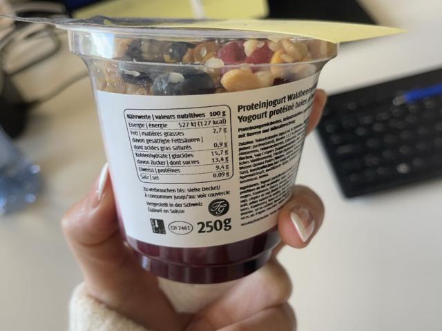 Hochgeladen von: Milihate Hochgeladen von: Milihate