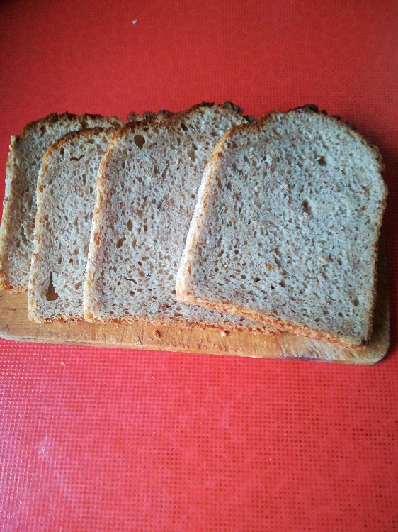 Dinkel-Emmer-Brot von purpelstons | Hochgeladen von: purpelstons