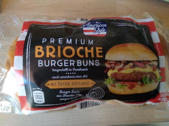 Brioche Burger Buns, mit Butter verfeinert, vorgeschnitten von R | Hochgeladen von: Regenschein
