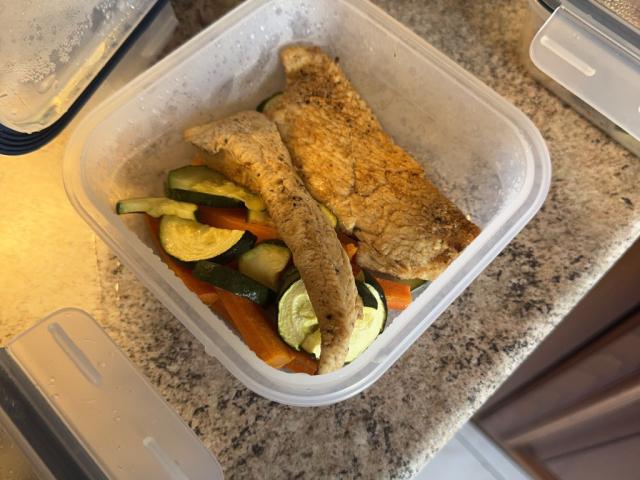 turkey with carrots zuchini potato by Pamelle | Uploaded by: Pamelle turkey with carrots zuchini potato by Pamelle | Uploaded by: Pamelle