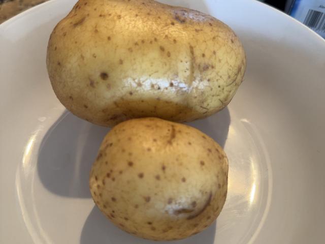 Kartoffeln by whoskayo | Uploaded by: whoskayo Kartoffeln by whoskayo | Uploaded by: whoskayo