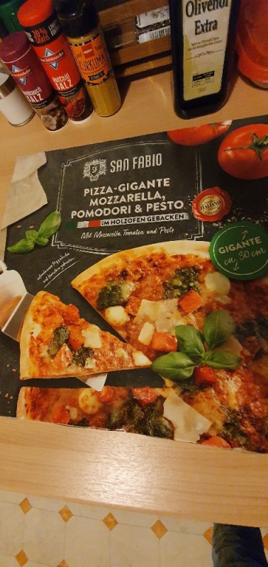 San Fabio San Fabio Pizza Gigante Mozzarella Pomodor Pesto Kalorien Neue Produkte Fddb