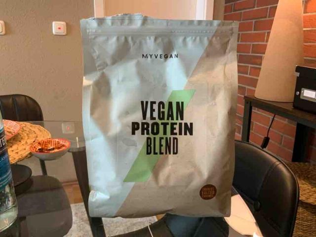 Vegan Protein Blend - chocolate salted caramel by lavlav | Uploaded by: lavlav