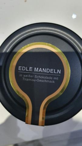 Edle Mandeln, In weißer Schokolade mit Tiramisu-Geschmack von Mi | Hochgeladen von: Michael175