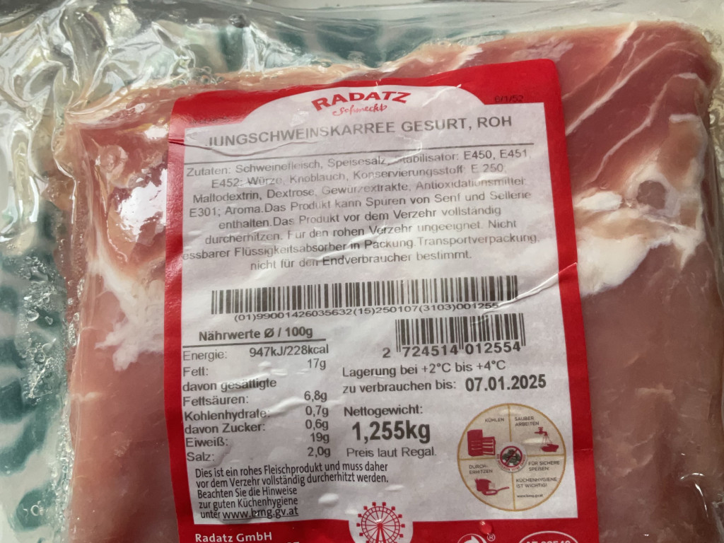 Jungschweinskarree gesurt, roh von GrGe | Hochgeladen von: GrGe Jungschweinskarree gesurt, roh von GrGe | Hochgeladen von: GrGe
