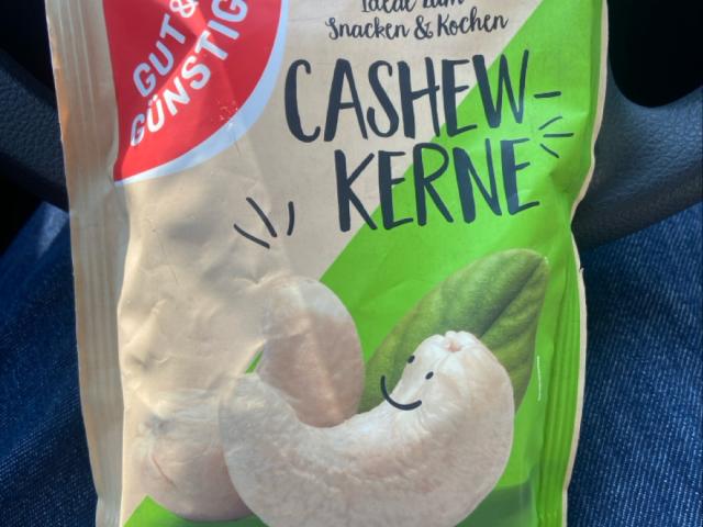 Cashew-Kerne, naturbelassen von danielk | Hochgeladen von: danielk Cashew-Kerne, naturbelassen von danielk | Hochgeladen von: danielk