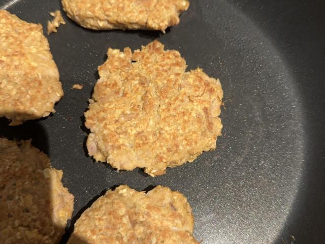 Hochgeladen von: jbloess Hochgeladen von: jbloess