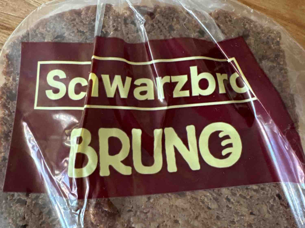 Bruno Schwarzbrot von burg3rm3ist3r | Hochgeladen von: burg3rm3ist3r