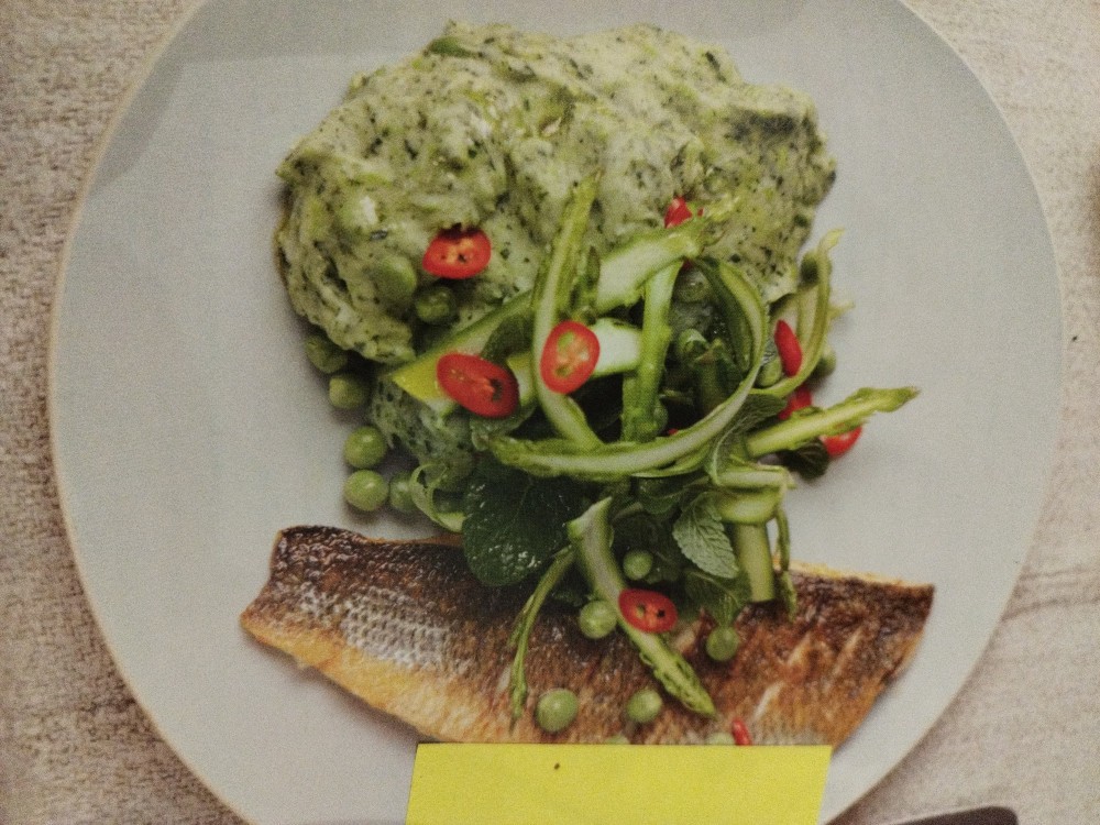 Fisch mit Erbsen Spargel Minzpüree, Jamie Oliver Superfood von S | Hochgeladen von: Sono1306