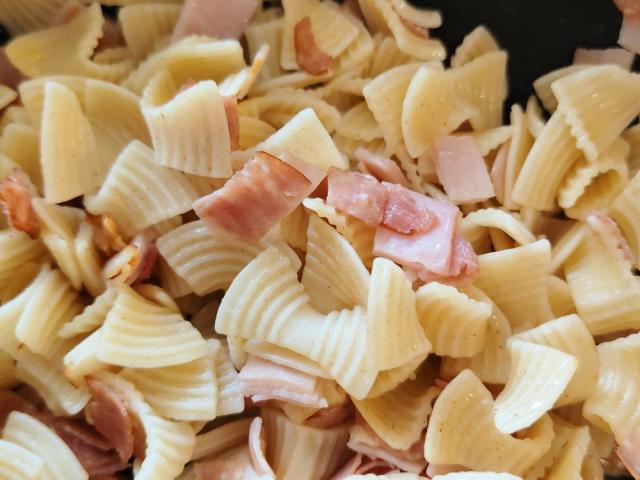 Hochgeladen von: Thilda16 Hochgeladen von: Thilda16