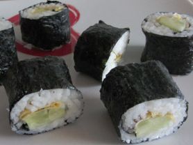 # Sushi: Hoso-Maki mit Omlett | Hochgeladen von: Pinkzessin