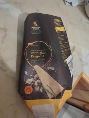 Parmigiano Regggiank, mindestens 24 Monate gereift von lutzxs | Hochgeladen von: lutzxs