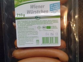 Wiener Würstchen Pura Natura, mit Bio-Joghurt verfeinert | Hochgeladen von: lillitraeumerin