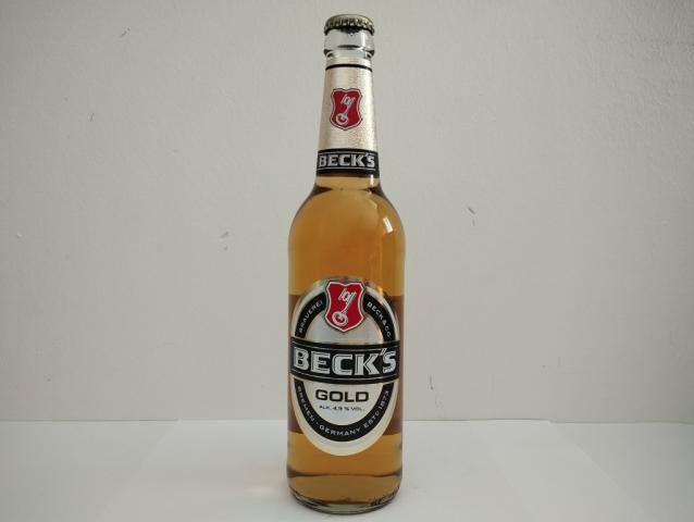 Becks Gold | Hochgeladen von: micha66/Akens-Flaschenking