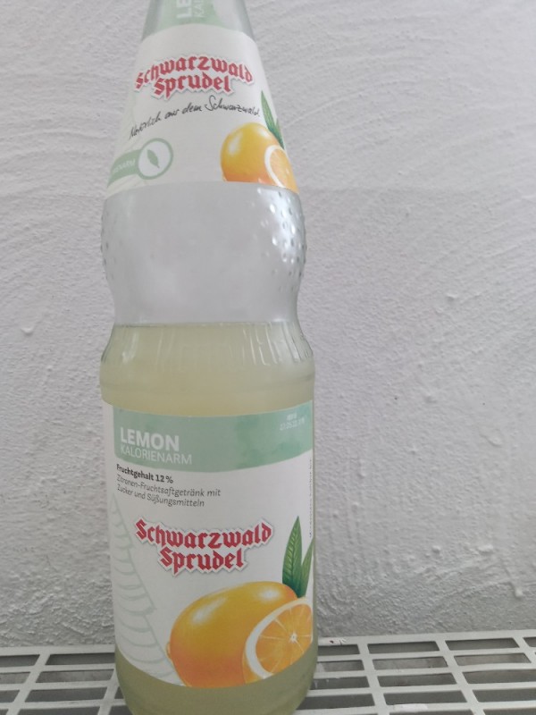 Schwarzwald Sprudel Lemon kalorienarm von Rübes | Hochgeladen von: Rübes