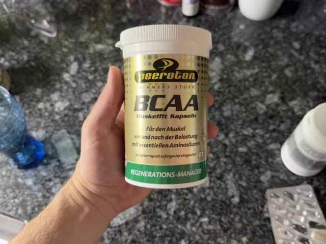 Hochgeladen von: slash77