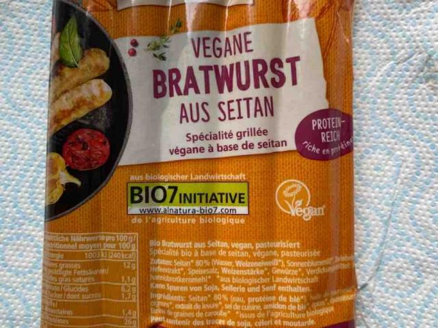 Vegane Bratwurst, aus Seitan by jonesindiana | Uploaded by: jonesindiana