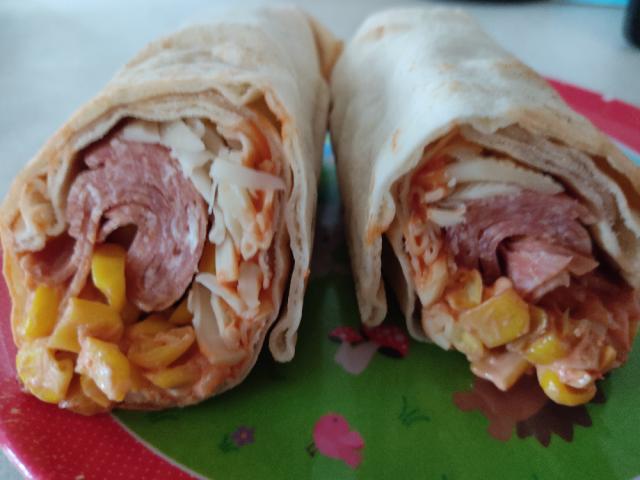 Salami Mais Pizza Roll von szilvifz186 | Hochgeladen von: szilvifz186