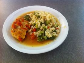 Überbackenes Hühnerschnitzel mit Broccoli-Tomaten-Reis | Hochgeladen von: Andy92