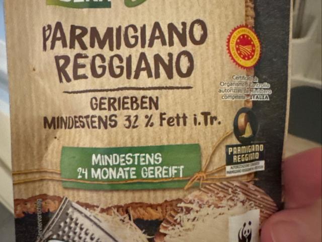 parmigano reggiano von MagdalenaMaamoul | Hochgeladen von: MagdalenaMaamoul