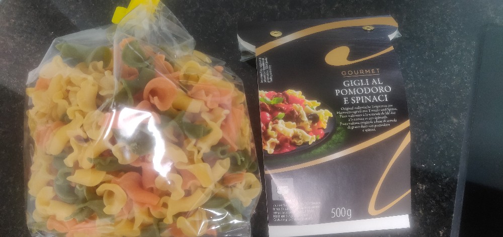 Gigli al Pomodora e Spinaci von Zimtiiis | Hochgeladen von: Zimtiiis Gigli al Pomodora e Spinaci von Zimtiiis | Hochgeladen von: Zimtiiis