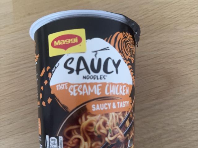 Saucy Noodles Sesame Chicken von NicVanAert | Hochgeladen von: NicVanAert