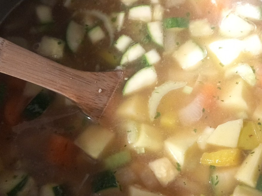 Herzhafte gemüßesuppe von juliahengst | Hochgeladen von: juliahengst Herzhafte gemüßesuppe von juliahengst | Hochgeladen von: juliahengst