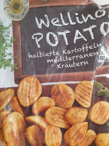 Wellino Potato, halbierte Kartoffeln mit mediterranen Kräutern b | Hochgeladen von: xryps23r1915