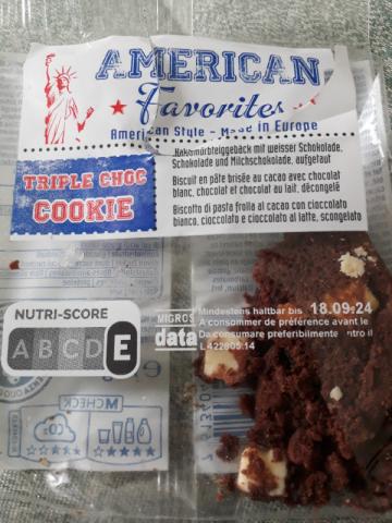 Triple choc cookie by Chyter | Uploaded by: Chyter