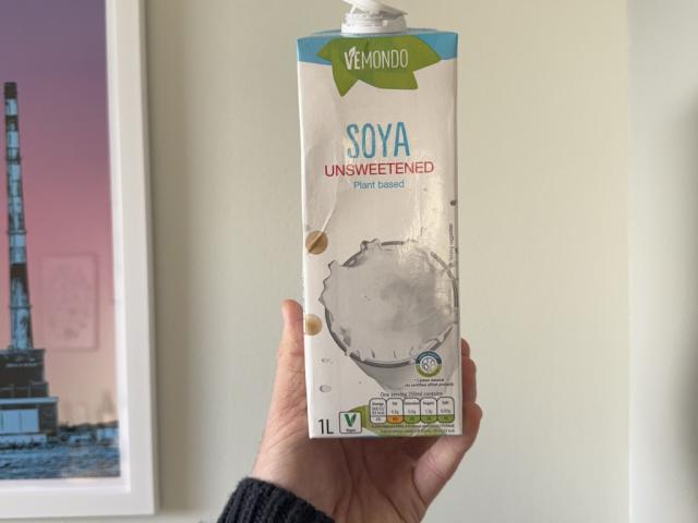 Vemodo Unsweetened Soy Milk by rndmnmbr | Uploaded by: rndmnmbr