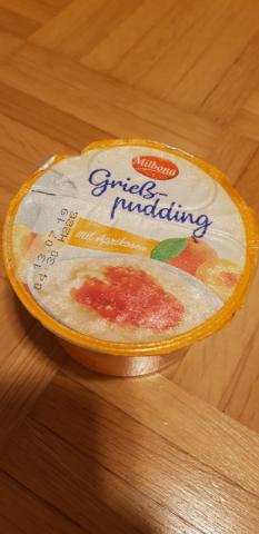 Grießpudding, mit Aprikosen von michaelhambrusc524 | Hochgeladen von: michaelhambrusc524