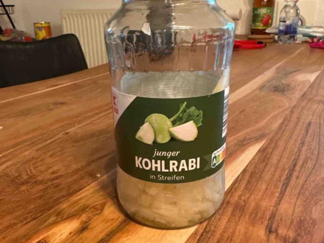 Junger Kohlrabi in Streifen von chrgt20 | Hochgeladen von: chrgt20