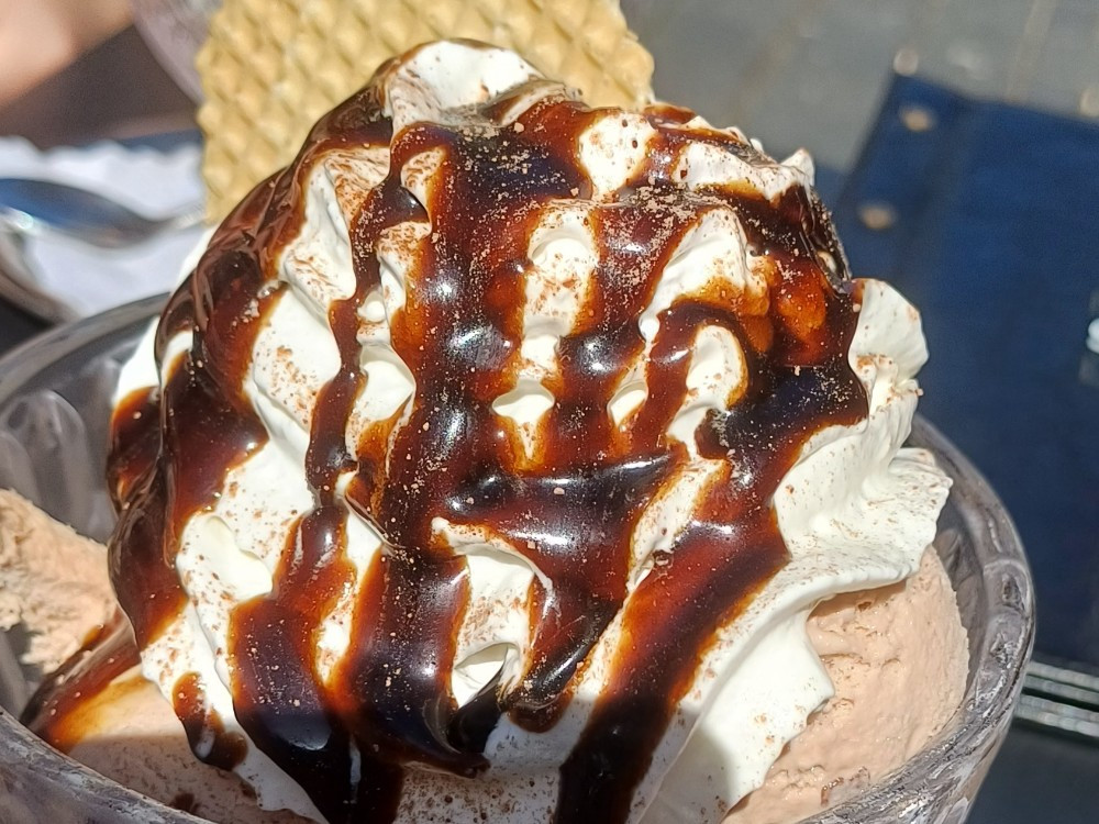 Mokka-Eisbecher von Mao75 | Hochgeladen von: Mao75 Mokka-Eisbecher von Mao75 | Hochgeladen von: Mao75
