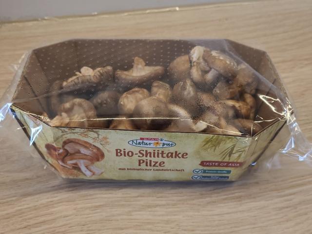 Hochgeladen von: clawa Hochgeladen von: clawa