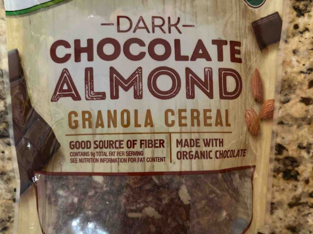 Dark Chocolate Almond Organic Granola Crreal, serving size 55 g  | Hochgeladen von: denkre