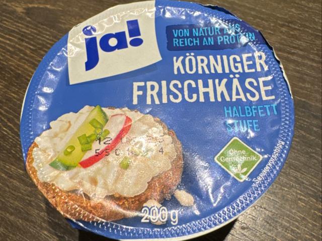 Körniger Frischkäse, Halbfettstufe von Betontisch | Hochgeladen von: Betontisch