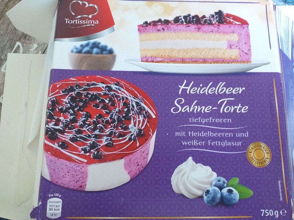 Heidelbeer Sahne - Torte, mit Heidelbeeren und weißer Fettglasur | Hochgeladen von: Nessy D