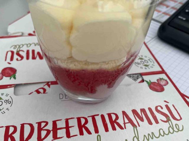 Erdbeertiramisu, handmade von stef161 | Hochgeladen von: stef161