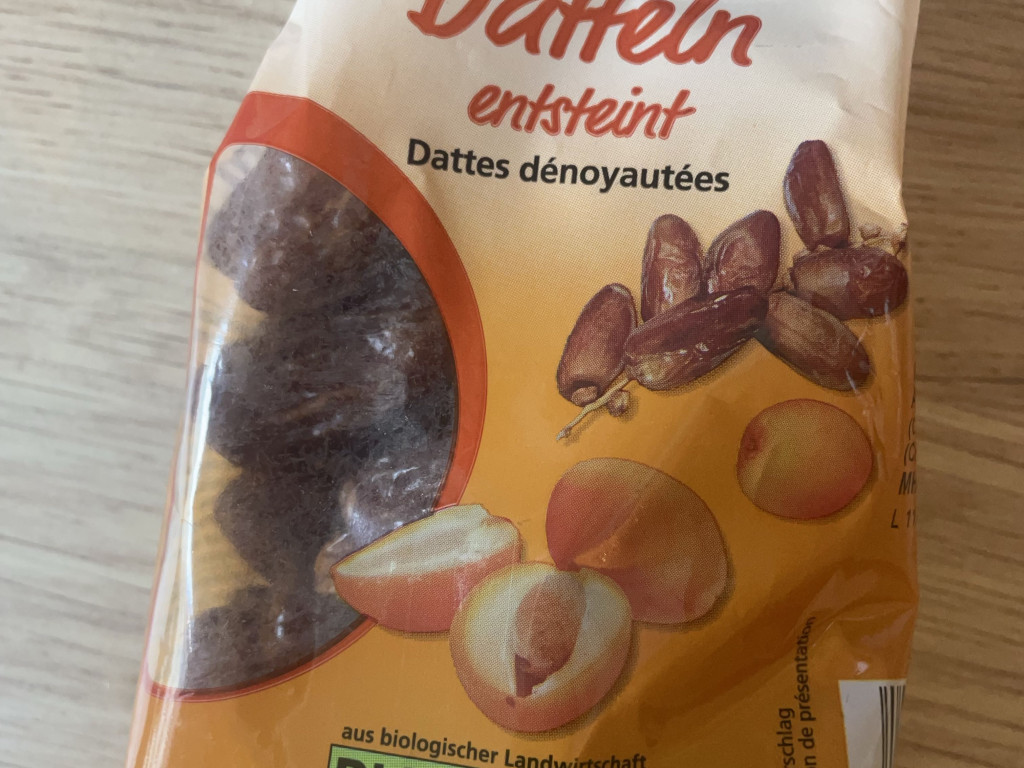 Datteln by siljaf | Hochgeladen von: siljaf Datteln by siljaf | Hochgeladen von: siljaf